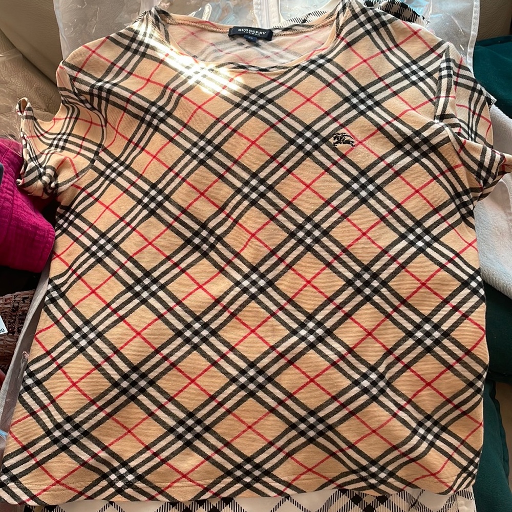 Soldā¤ļøAuthentic Burberry Check T-Shirtā¤ļø - Picture 4 of 17
